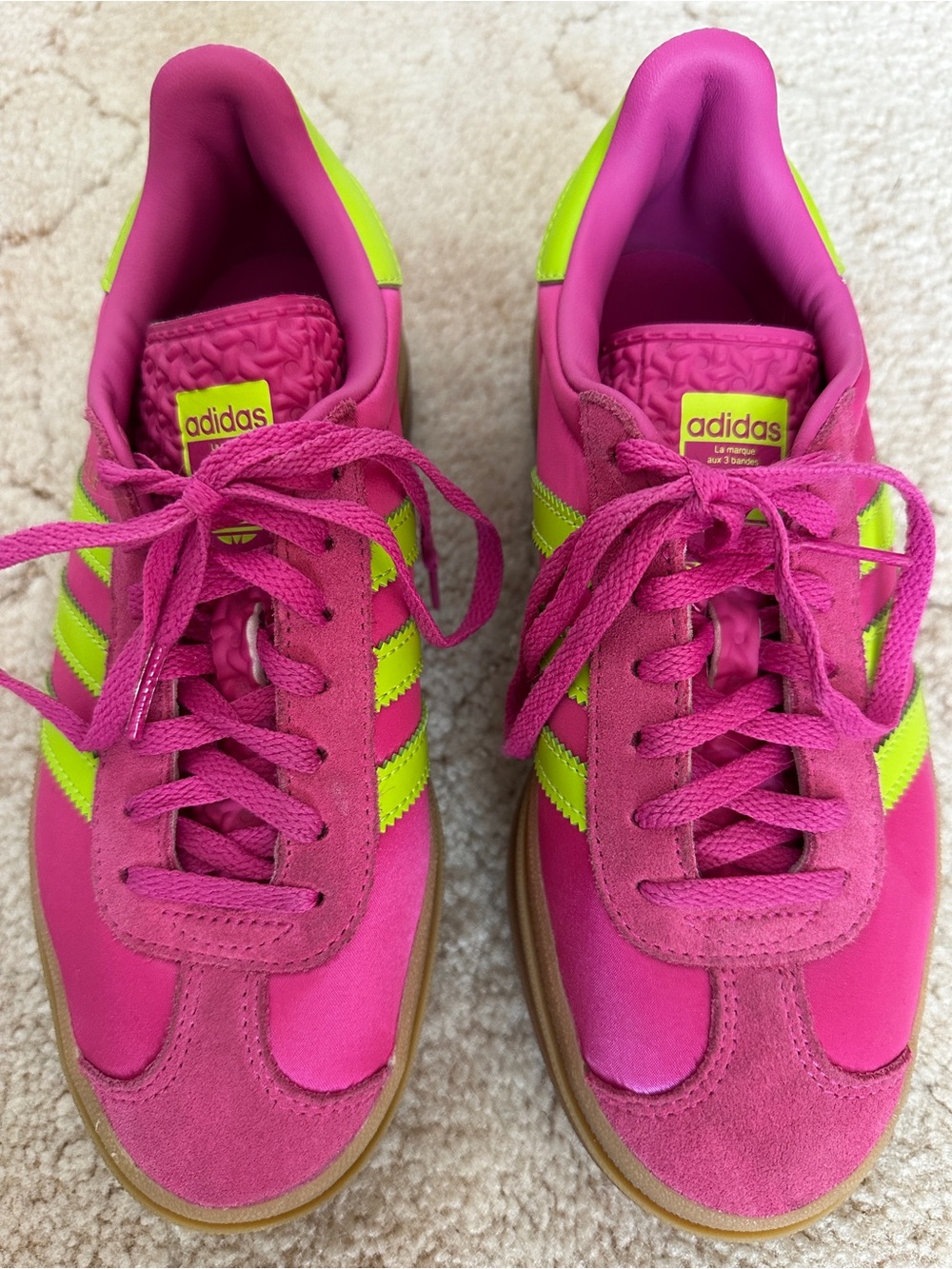 Adidas Gazelle Women’s Platform Sneaker in Pink with Neon Yellow Stripes 5 1/2 - Picture 2 of 10